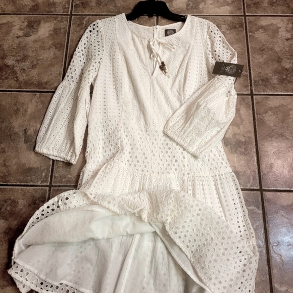 Vince Camuto Woman's Dress White V-Neck 3/4 Sleeve Eyelet Lace A-Line Dress - Picture 10 of 17